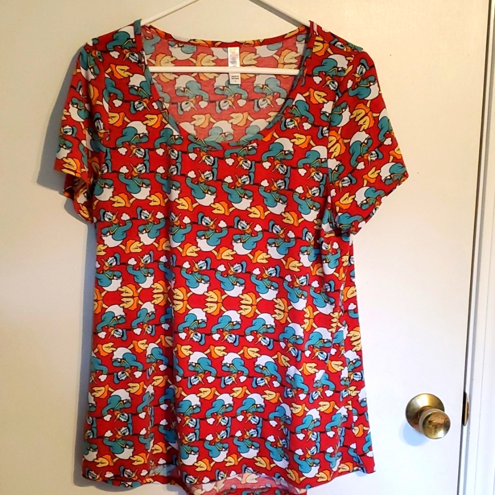 LuLaRoe Disney women's L red Donald Duck T-shirt